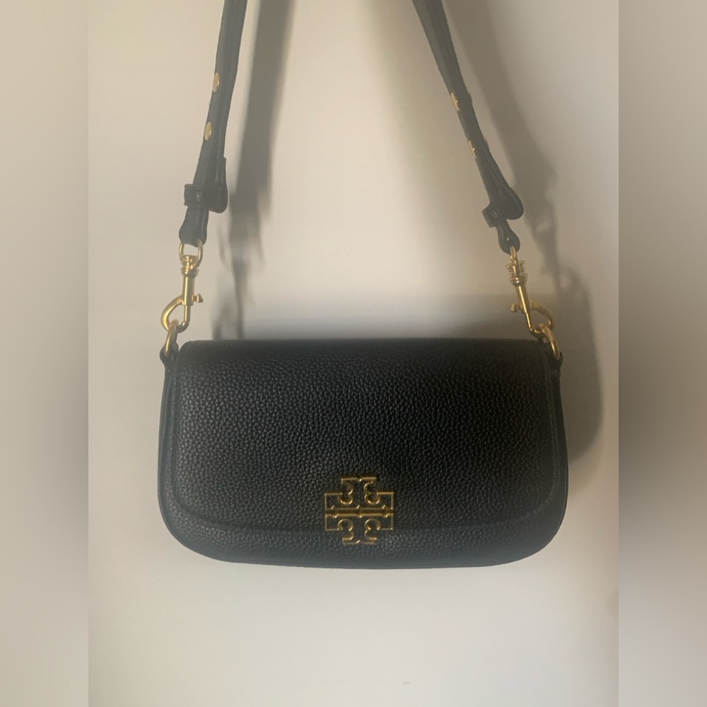 Tory Burch Britten Crossbody in Black 🖤